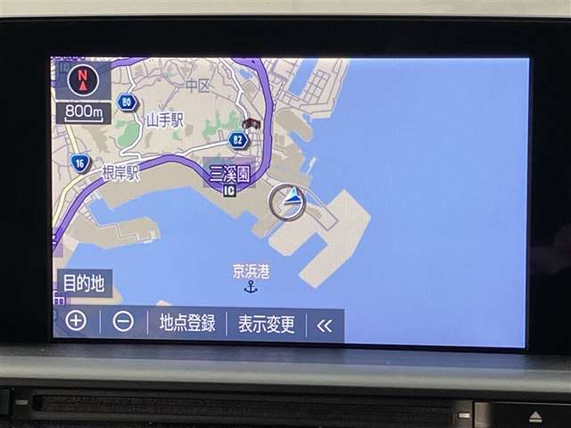 ディスプレイオーディオやカーナビは今やドライブの必需品です。地図情報や音楽や動画をSDカードに記憶できます。
