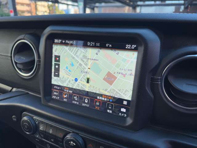 Apple car play , Android　Auto　Auto　対応/8.4インチナビゲーショシステム搭載。