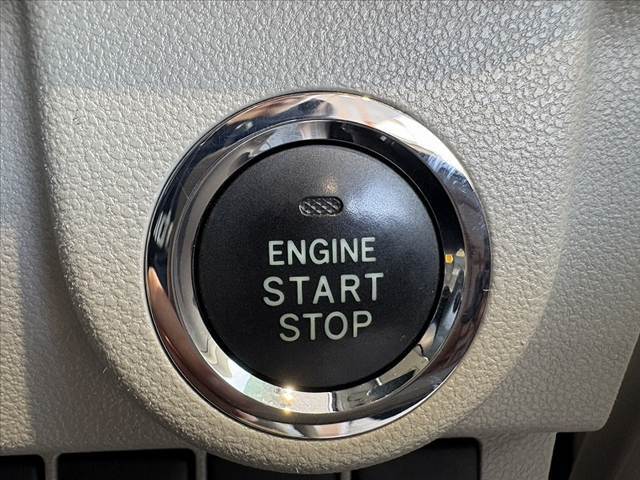 現在お乗りの大切な愛車の査定もお気軽にご相談下さい♪もちろん無料でございます★