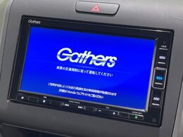 【純正ナビ】人気の純正ナビを装備。オーディオ機能も充実しており、Bluetooth接続すればお持ちのスマホやMP3プレイヤーの音楽を再生可能！毎日の運転がさらに楽しくなります！！