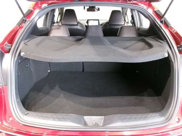 広々としたラゲージスペースを備えています。大きなものや長さのある荷物もしっかりと積み込めます。