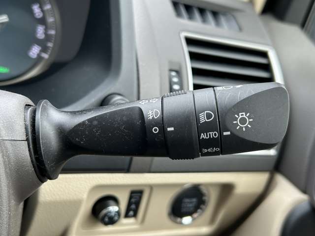 【運転席操作部】快適なドライブを楽しむための機能が装備されています！運転席から触れるので、使いやすいです！除菌プランいれていただくと、さらに清潔で安心していただけます！