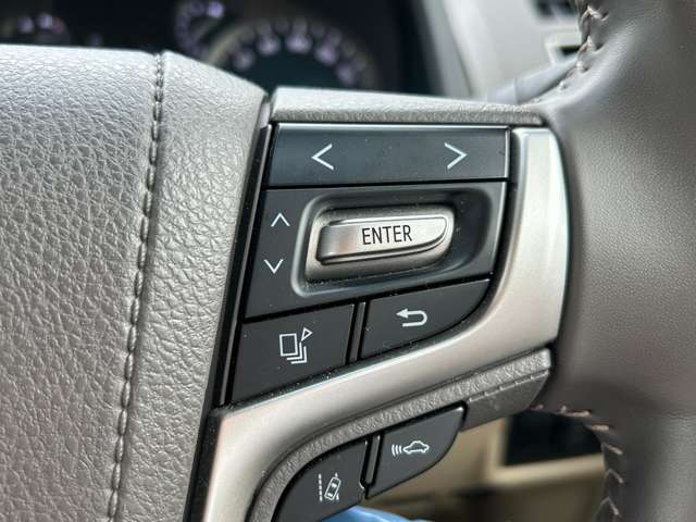 【運転席操作部】快適なドライブを楽しむための機能が装備されています！運転席から触れるので、使いやすいです！除菌プランいれていただくと、さらに清潔で安心していただけます！