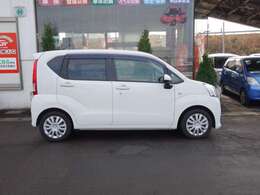 すべての車に外装のコーティングと各種ルームクリーニングを施工いたします！外装も内装も愛車はいつもピカピカキレイが気持ちいいですね♪