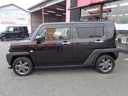 お車を見られる際には是非エンジンルームもチェックしてみてください！その仕上がりに驚かれるはずです！！