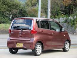 純正パーツ・社外パーツ取り扱い御座います。アルミホイールも複数メーカー取り付け可能です。お買い得な輸入タイヤや安心の国産タイヤなど幅広くご対応できます。