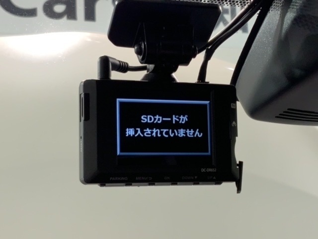 万が一の事故のときもドライブレコーダーがあると安心です。ご利用になる場合は個人情報保護の観点より新品の対応SDカードをお求め下さい。