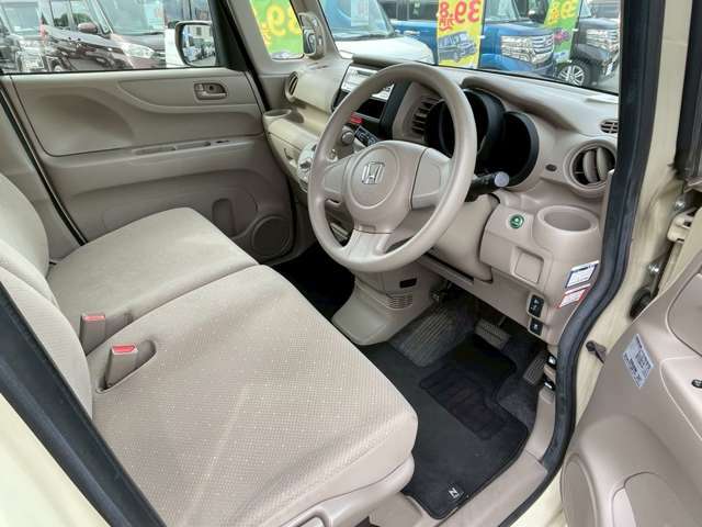 【車内抗菌・抗ウィルス＋消臭】車内抗菌オプションございます！車内抗菌・抗ウィルス＋消臭を行うことで快適なドライブ。ご使用直後はアルコールによる殺菌効果があり、消臭・抗菌します！