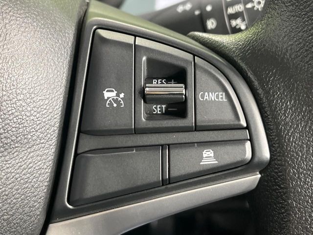 【アダプティブクルーズコントロール】高速道路での長距離走行が楽に！！自動で速度を保つクルーズコントロールが、衝突軽減システムと連携し、前方の車両を感知して車間を保つように速度調節してくれます！！