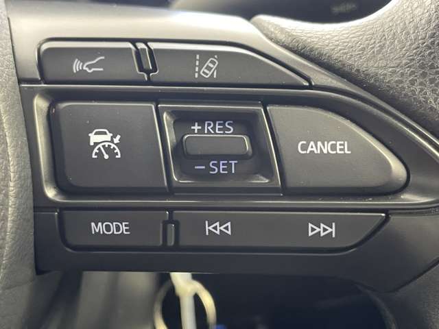 【運転席操作部】快適なドライブを楽しむための機能が装備されています！運転席から触れるので、使いやすいです！除菌プランいれていただくと、さらに清潔で安心していただけます！