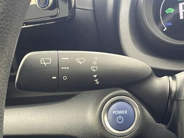 【運転席操作部】快適なドライブを楽しむための機能が装備されています！運転席から触れるので、使いやすいです！除菌プランいれていただくと、さらに清潔で安心していただけます！