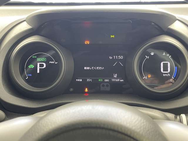 【スピードメーター】メーターがシンプルで見やすく運転しやすいですね！