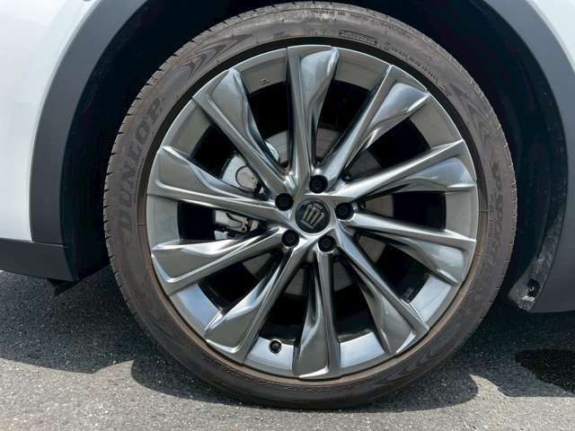 アデランテは全車支払総額を提示しております！支払総額は諸経費が全て込みの乗り出し価格です！
