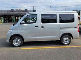 全車種、走行距離無制限の1年間無料保証付き！全国5000ヶ所に及ぶトヨタサービス店舗の安心ネットワーク！※3年先まで延長可能なロングラン保証αもご用意してます（有料）。