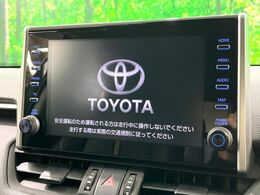 【8インチ　ディスプレイオーディオ】大画面のディスプレイはAppleCarPlayやAndroidAutoが利用可能。大きな画面でスマホナビアプリ等が利用いただけます♪