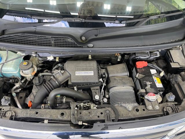 親切・丁寧な専門メカニックスタッフが応対！・車検・点検整備・事故等の修理などアフターサービスも安心。お車のカスタマイズもネクステージのサービススタッフまでご相談ください！