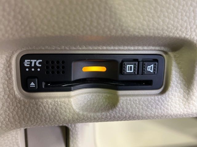 【ETC】高速道路の料金所をストレスなく通過！話題のスポットやサービスエリアに多い「スマートIC」利用時は必須のアイテムです。当店でセットアップを実施、ご納車当日からすぐにご利用いただけます！