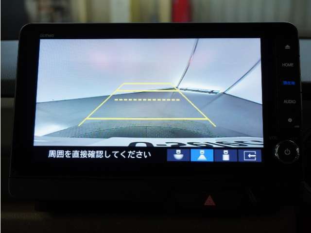 ◆バックカメラ◆リバースにするだけで映ります、後方の安全確認や、狭い駐車場での車庫入れ、雨の日や夜間など視界の悪い時に便利です！安全にバックする為には欠かせない装備です。