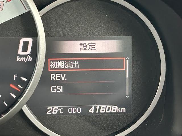 【スピードメーター】メーターがシンプルで見やすく運転しやすいですね！