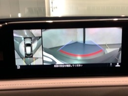 全方位モニターがついています！　車の周囲を360°安全確認できるので、普段の駐車はもちろんの事、縦列駐車や幅寄せの際にも活躍してくれますよ。