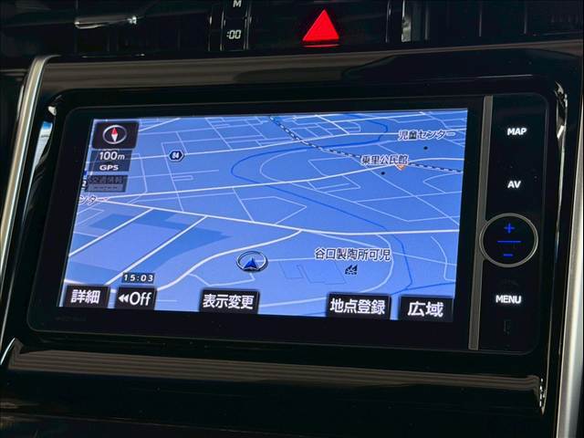 【純正ナビ】人気の純正ナビを装備しております。ナビの使いやすさはもちろん、オーディオ機能も充実！キャンプや旅行はもちろん、通勤や買い物など普段のドライブも楽しくなるはず♪