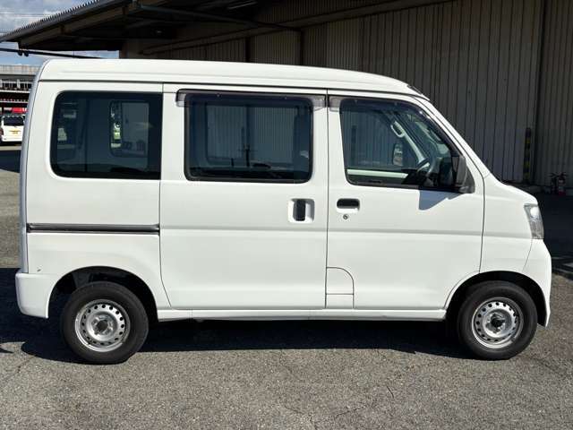 軽自動車全般とトヨタ、ニッサンの普通車を中心に価格と品質には徹底的にこだわって商品をあつめております。高級車から掘り出し物の良質車、格安車など、全車、点検整備渡しにしております。