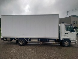 当社は県内唯一の「ダイハツサブディーラー店」です