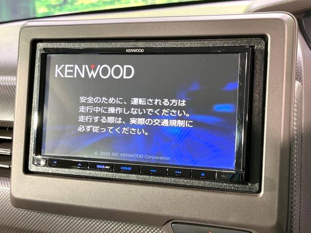 【ナビゲーション】目的地までしっかり案内してくれる使いやすいナビ。Bluetooth接続すればお持ちのスマホやMP3プレイヤーの音楽を再生可能！毎日の運転がさらに楽しくなります！！