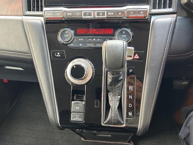 展示車両以外にもご提案できますのであなたのご要望をぜひお聞かせください！全国の車両をお調べして経験豊富なスタッフがぴったりな一台を探します！実車がなくてもお車の状態を確認してご説明させていただきます！