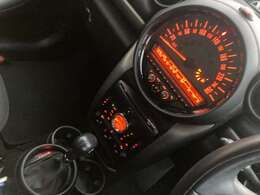 センターパネル