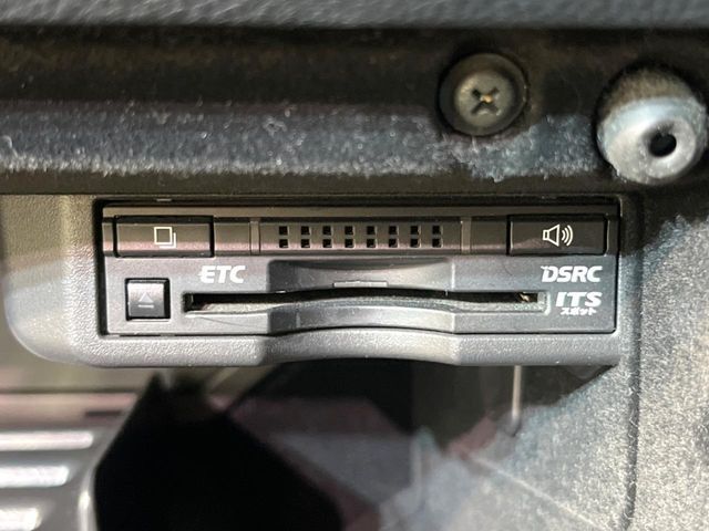 【ETC】高速道路の料金所をストレスなく通過！話題のスポットやサービスエリアに多い「スマートIC」利用時は必須のアイテムです。当店でセットアップを実施、ご納車当日からすぐにご利用いただけます！