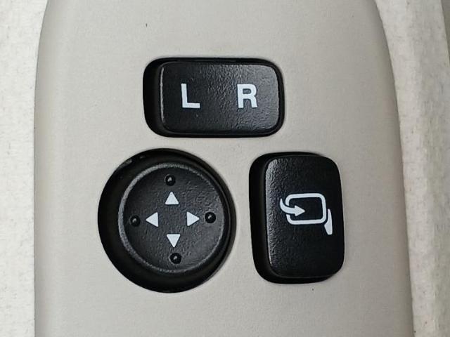 こちらのお車はいかがでしょうか？少しでも気になっていただけましたら是非お問い合わせください！さらにお車の詳細をお送りいたします！