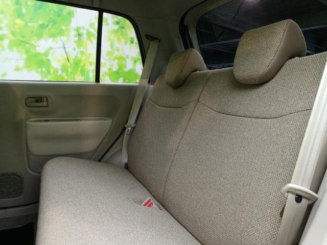WECARSでは各商談席に大型モニターをご用意しております！見やすい大画面でゆったりと全国の在庫をご覧いただけます！是非ご来店お待ちしております！