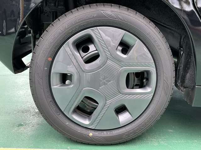 ★納車前に、専属のクリーニングスタッフが、ピッカピカにクリーニングして納車いたします！もちろん、ピッカピカの状態でお渡しするクリーニング費用も支払総額に含まれています！