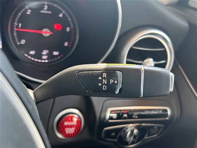 ご納車から最長5年保証もご用意しております。走行距離は無制限です。詳細はお問い合わせ下さい。遠方の方もご安心ください。全国のLIBERALA、ガリバー店舗でもアフターサービスを行っております。
