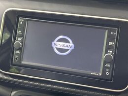 【純正ナビ】人気の純正ナビを装備。オーディオ機能も充実しており、Bluetooth接続すればお持ちのスマホやMP3プレイヤーの音楽を再生可能！毎日の運転がさらに楽しくなります！！