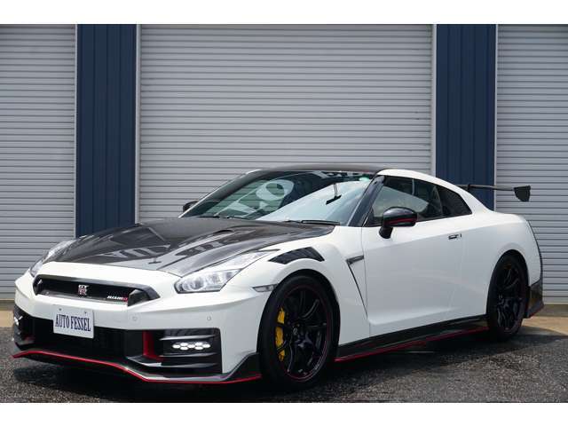 NISMO専用レイズ製20インチ鍛造ホイール　専用サスペンション　専用スタビライザー　専用拡幅フロントフェンダー