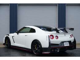 NISMO専用カーボン製リヤバンパー　NISMO専用カーボンリヤウィング