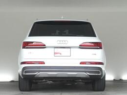 北海道から沖縄まで、全国陸送も承っております。遠方納車の手続きや費用等、スタッフまでお気軽にお問合せ下さい。お車をご自宅までお持ちいたします。