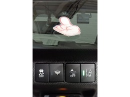 Honda SENSING搭載！ミリ波レーダーと単眼カメラで、クルマの前方の状況を認識。ブレーキやステアリングの制御技術と協調し、安心・快適な運転や事故回避を支援する先進のシステムです。