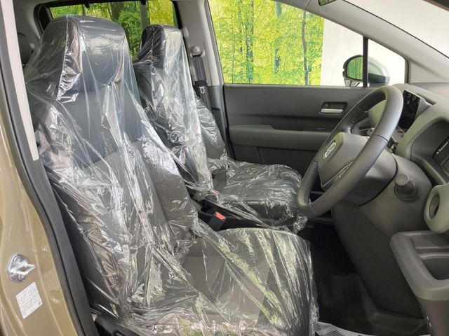 もちろん車内はキレイです♪よりクリーンな状態をキープしたいお客様には『ナノゾーンコート』がおすすめ！新型コロナウイルス対策や、除菌・消臭に効果を発揮し多くの方にご好評いただいております。