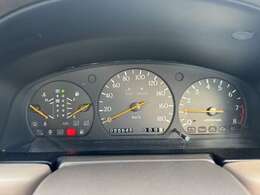 【メーター周り】※2025年11月7日現在の走行距離は55648kmです☆展示車移動、検査・納車整備時の調整作業などで走行距離が増加します、ご了承ください(*_*)