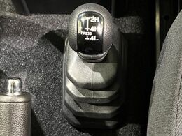 4WDのお車ですので、雪道でも安心です♪降雪地地域にお住まいの方以外にも、ウィンタースポーツが趣味の方や降雪地域へ帰省される機会がある方にもおすすめ！