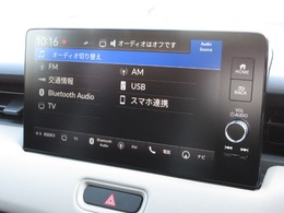 ナビゲーションはホンダコネクトディスプレイが装着されております。AM、FM、フルセグTV、Bluetoothがご使用いただけます。初めて訪れた場所でも道に迷わず安心ですね！