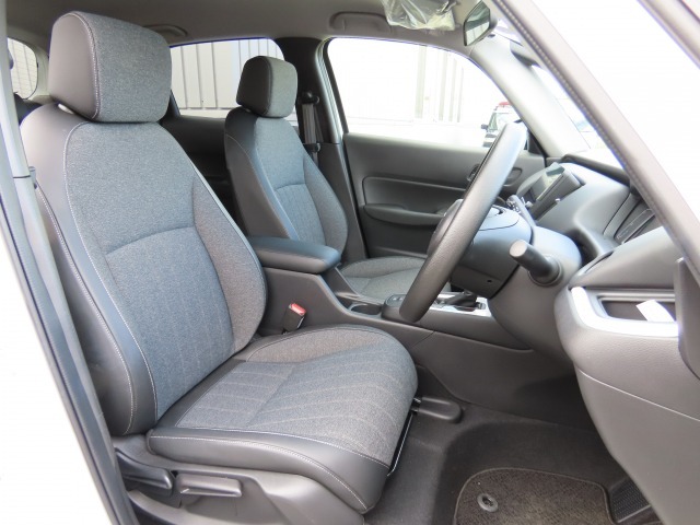 運転席の高さを変更できるので、体格に合わせた位置で運転できます！