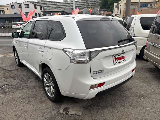 ☆年式・走行距離等で査定額のつかないお車ございましたら、当社にて引き取り致します。（車検切れ・不動車・バイクOKです）お車によっては買取り致します。