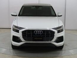 数ある販売店より当店ストックへのお問い合わせありがとうございます！当店『オートステージ幕張』はネクステージの運営する、プレミアムカー専門店です。