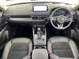 【インパネ全体】全方位で視界が広く、高い目線で運転もしやすいです！