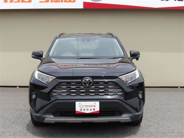 ワイド＆ローのスタイルで走行安定性もばっちりです。運転しやすくロングドライブも安心です。