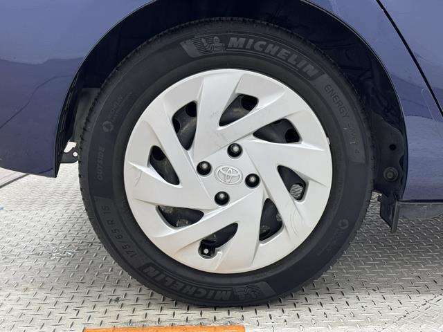 かっこいいホイールですね。　車のイメージを大きく左右するホイール部分はコダワリを持ちたいですね。